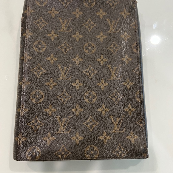 Louis Vuitton Monogram iPad Tablet Cover - Picture 3 of 9